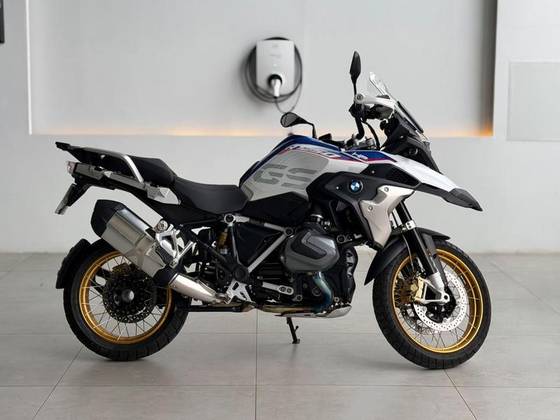 BMW R 1250 GS ADVENTURE PREMIUM BMW R 1250 GS ADVENTURE PREMIUM